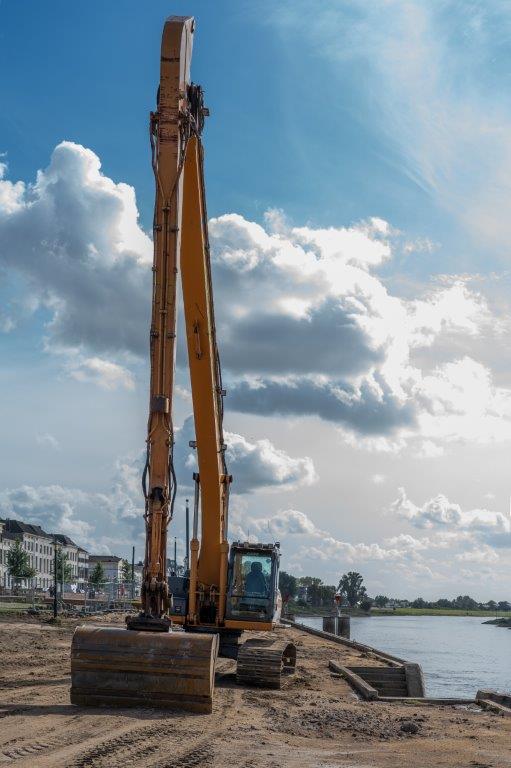 Een hele hoge graafmachine